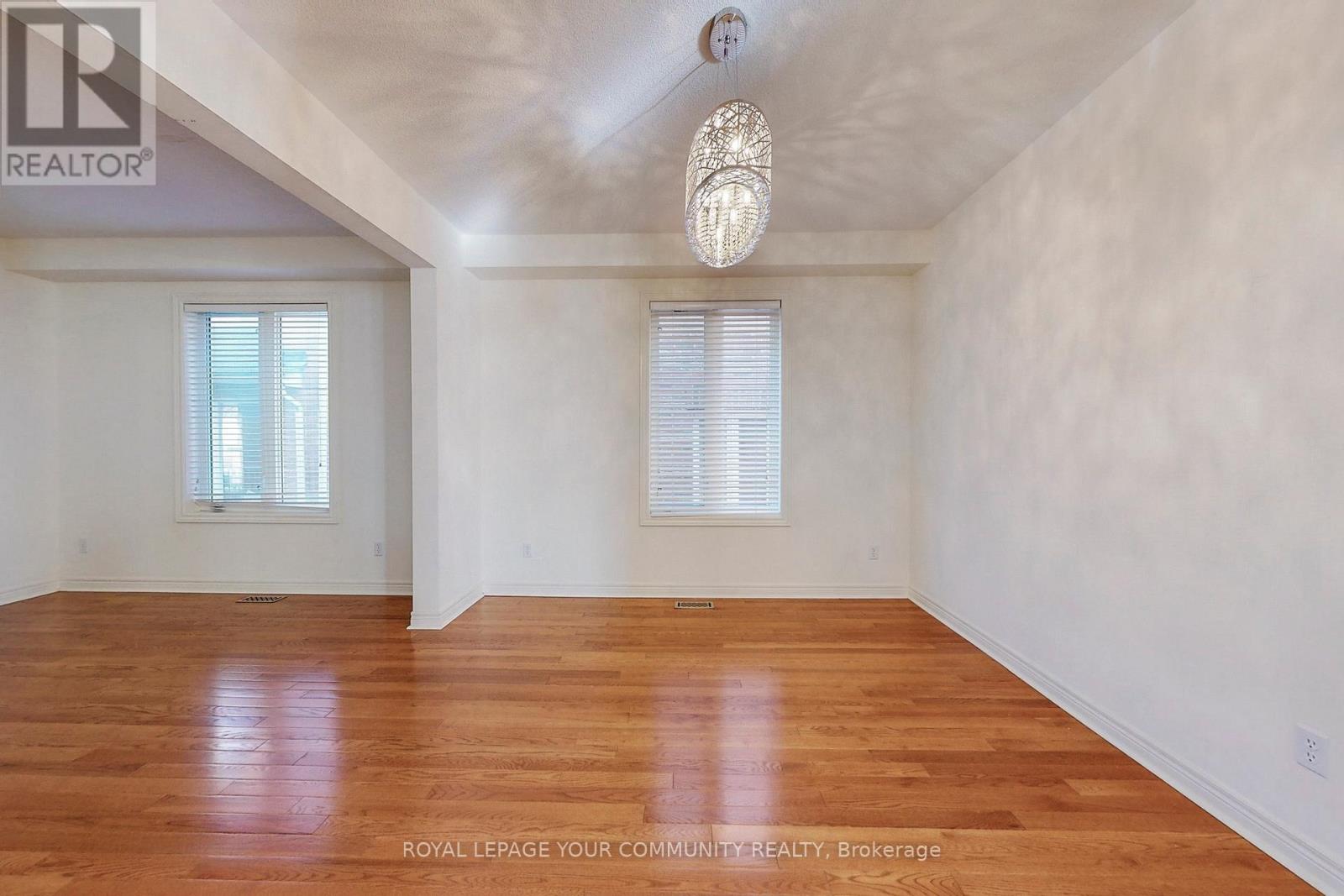 131 Aikenhead Avenue, Richmond Hill, Ontario  L4S 0C6 - Photo 6 - N12668558