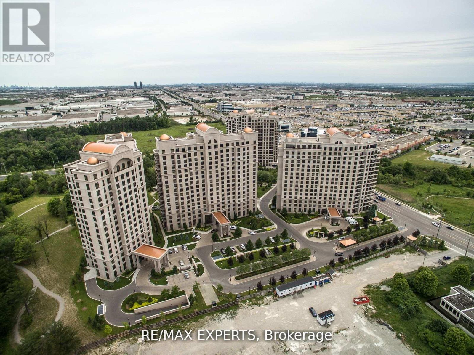 715 - 9255 Jane Street, Vaughan, Ontario  L6A 0K1 - Photo 3 - N12668574