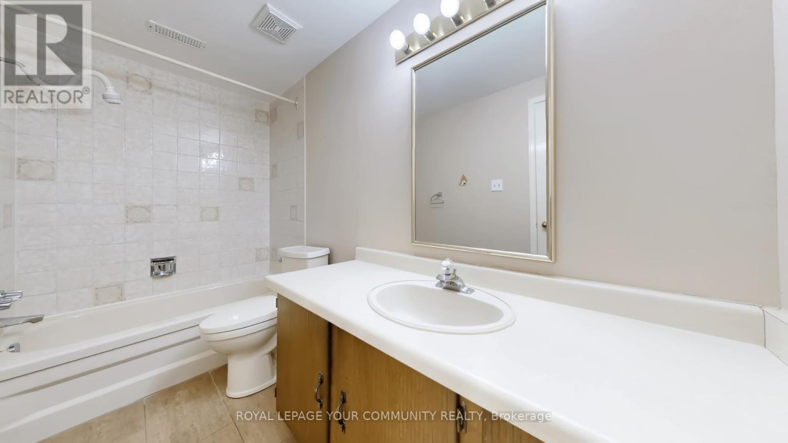 125 North Meadow Crescent, Vaughan, Ontario  L4J 3C4 - Photo 21 - N12668600