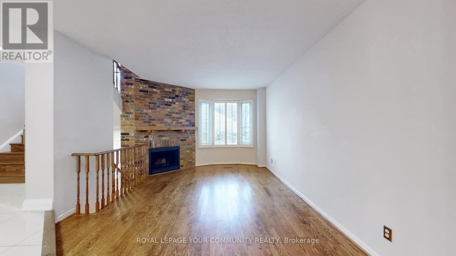 125 North Meadow Crescent, Vaughan, Ontario  L4J 3C4 - Photo 4 - N12668600