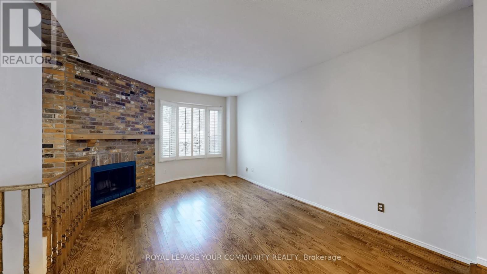 125 North Meadow Crescent, Vaughan, Ontario  L4J 3C4 - Photo 5 - N12668600