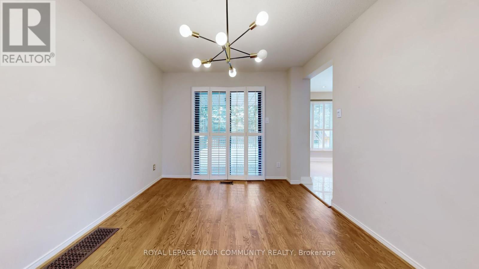 125 North Meadow Crescent, Vaughan, Ontario  L4J 3C4 - Photo 8 - N12668600