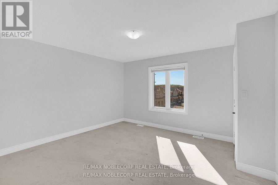 34 Alan Williams Trl Trail, Uxbridge, Ontario  L9P 0R6 - Photo 15 - N12668606