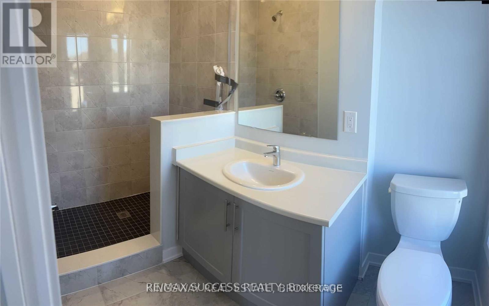 6 Percy Rye Avenue, Markham, Ontario  L6C 3K1 - Photo 22 - N12668658