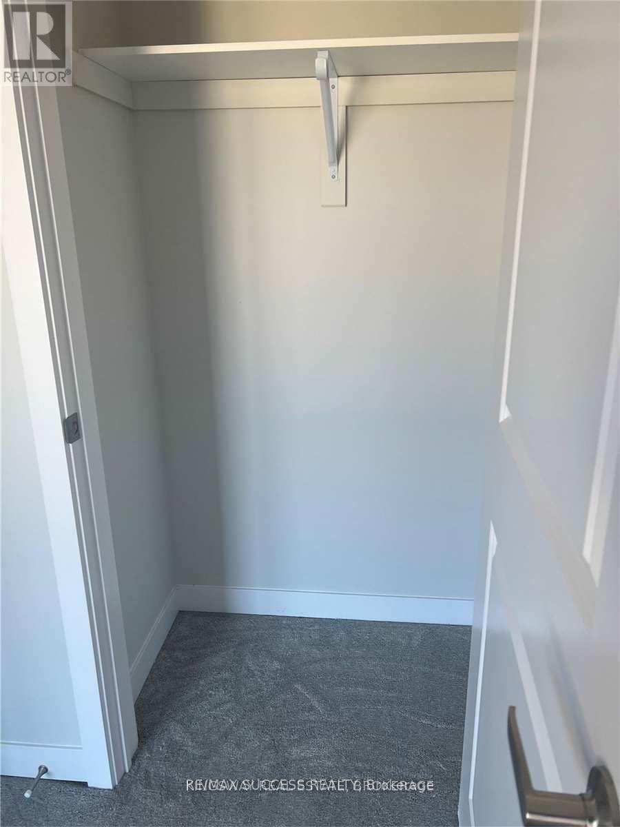 6 Percy Rye Avenue, Markham, Ontario  L6C 3K1 - Photo 24 - N12668658