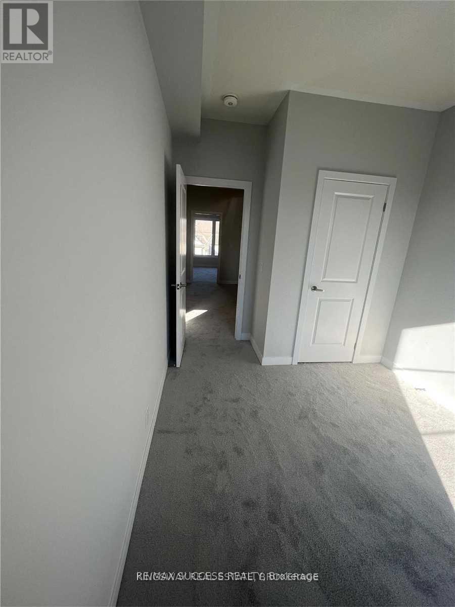 6 Percy Rye Avenue, Markham, Ontario  L6C 3K1 - Photo 29 - N12668658