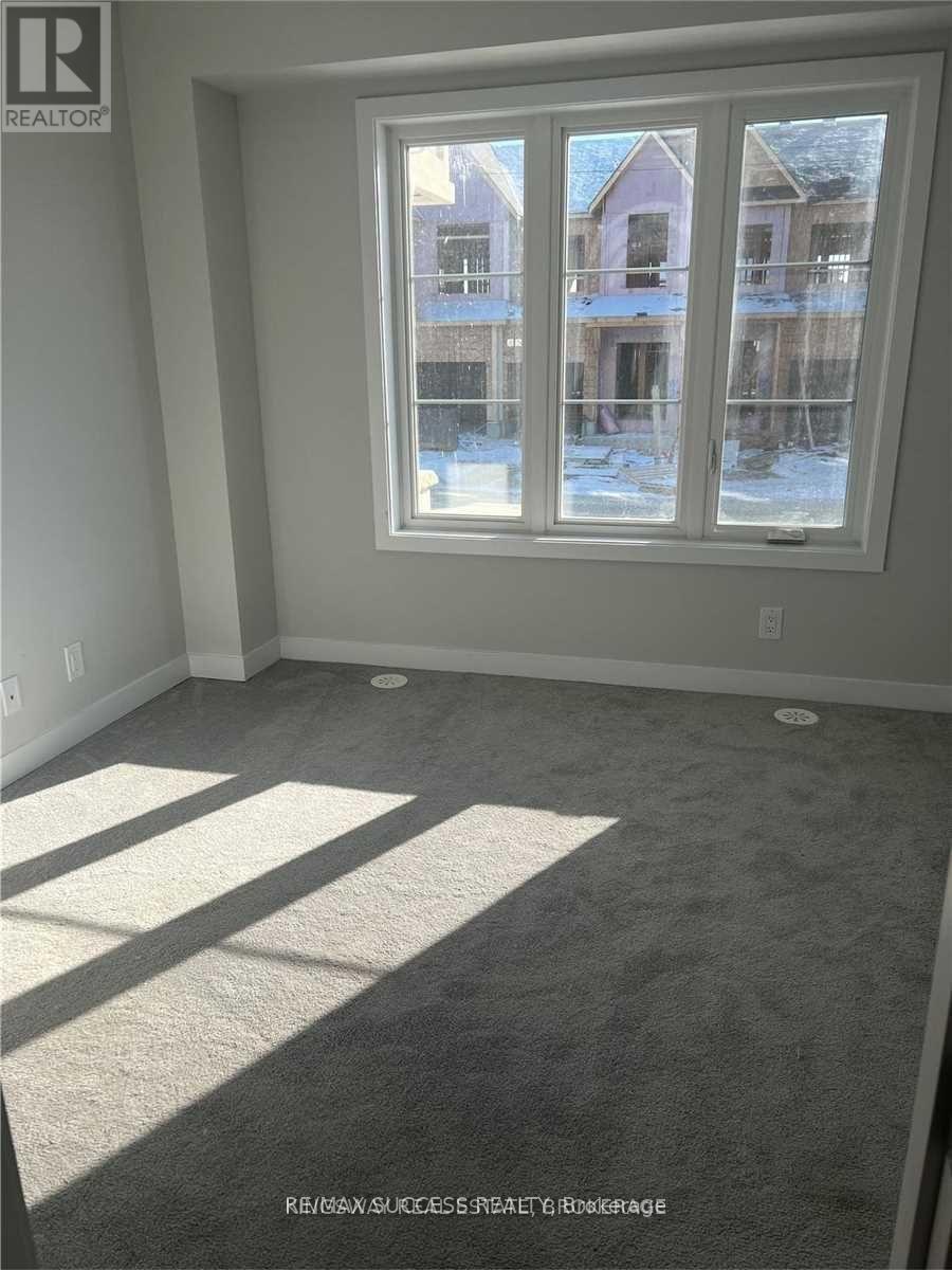 6 Percy Rye Avenue, Markham, Ontario  L6C 3K1 - Photo 3 - N12668658