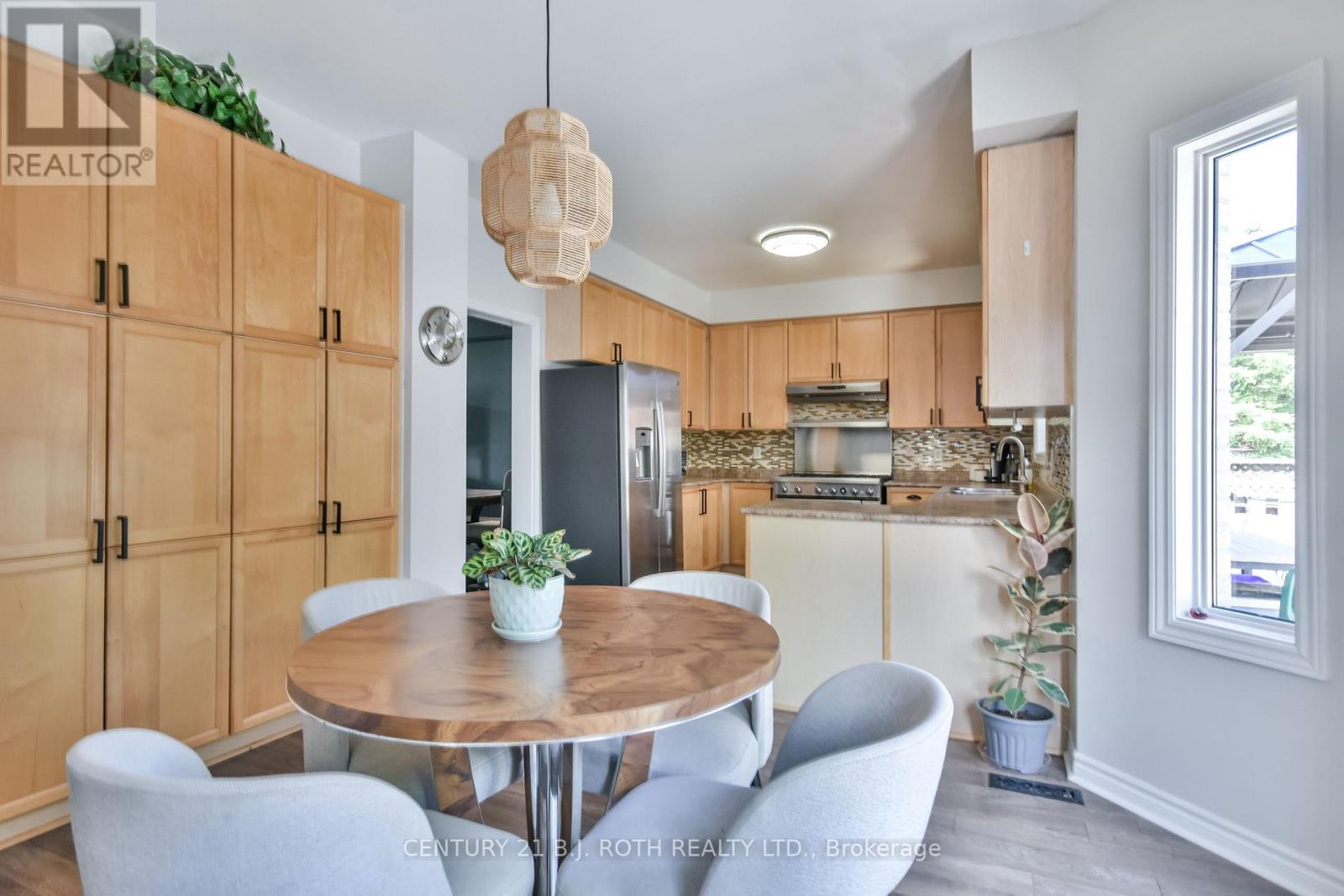 60 Carley Crescent, Barrie, Ontario  L4N 0M8 - Photo 13 - S12668560