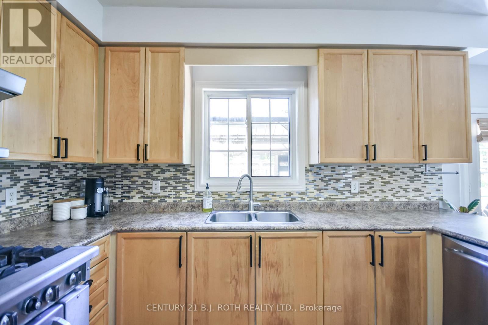 60 Carley Crescent, Barrie, Ontario  L4N 0M8 - Photo 15 - S12668560