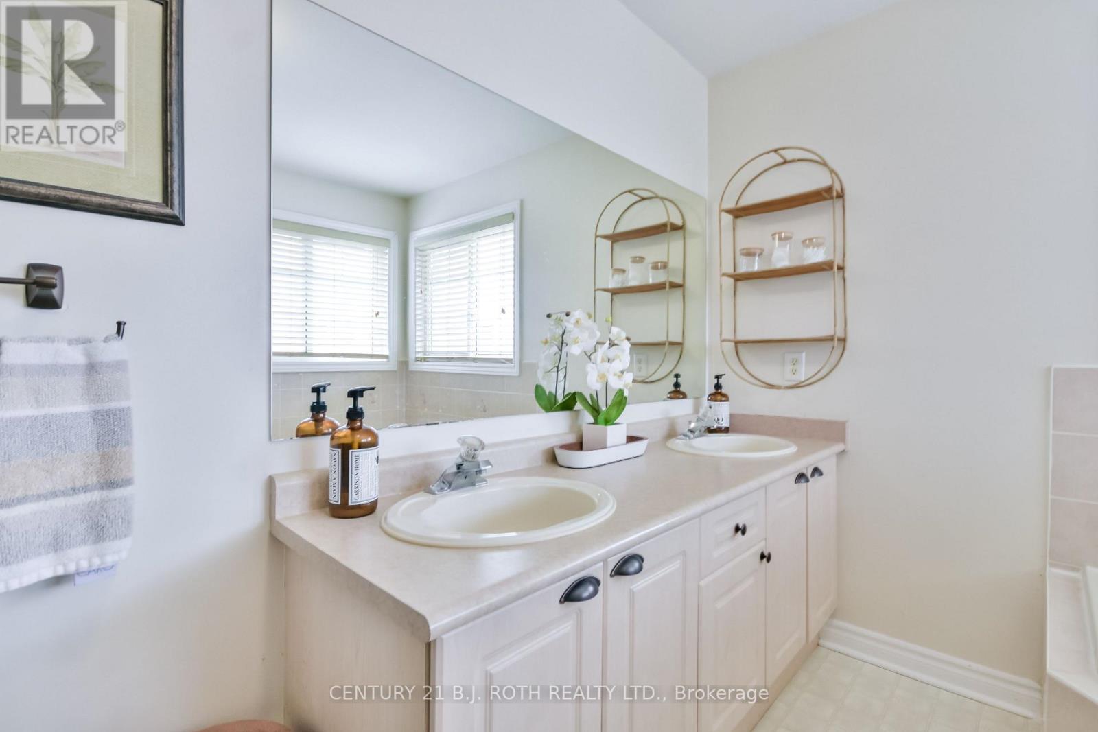 60 Carley Crescent, Barrie, Ontario  L4N 0M8 - Photo 25 - S12668560