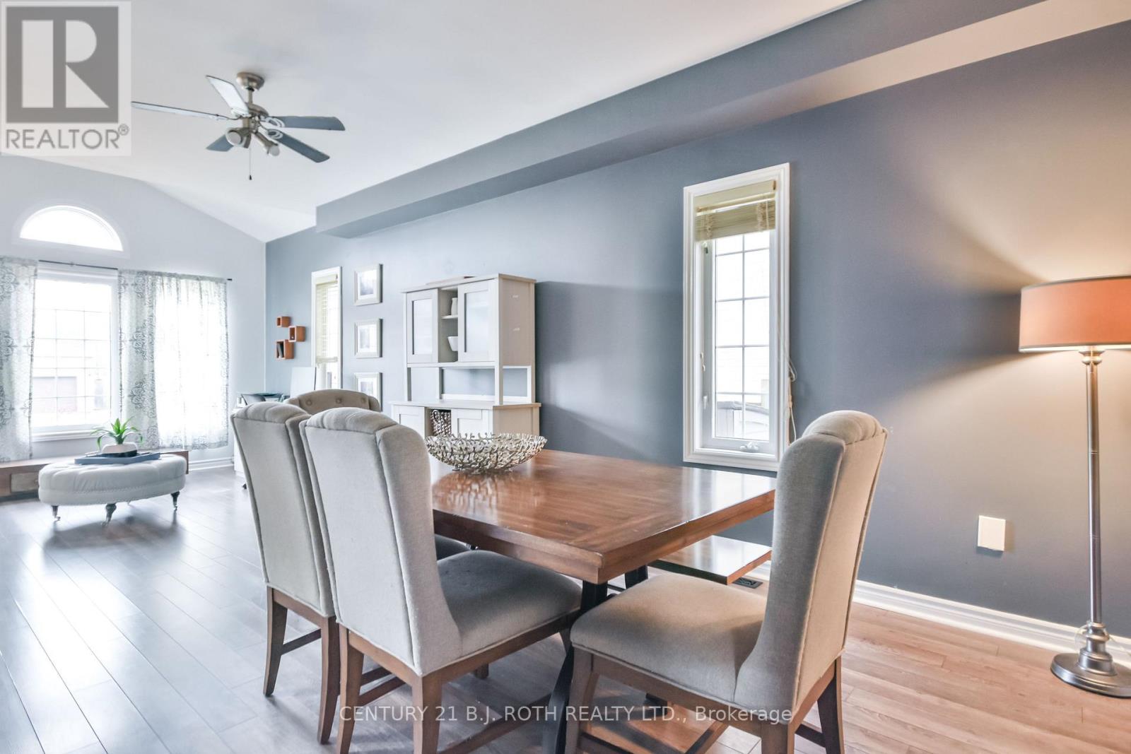 60 Carley Crescent, Barrie, Ontario  L4N 0M8 - Photo 7 - S12668560