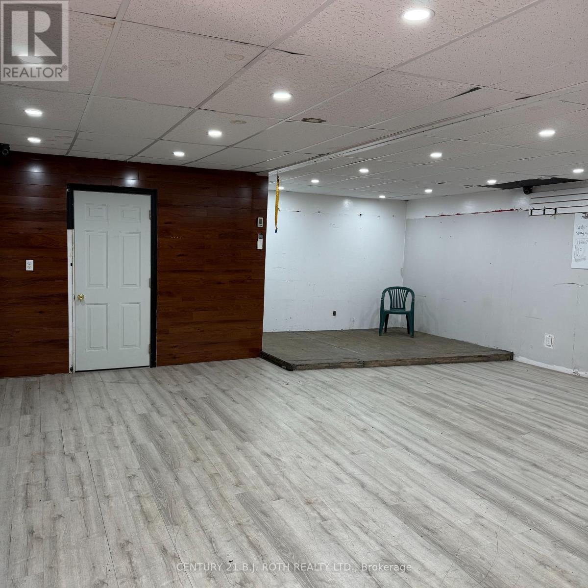 Back Unit - 371 Mapleview Drive W, Barrie, Ontario  L4N 9E8 - Photo 4 - S12668670