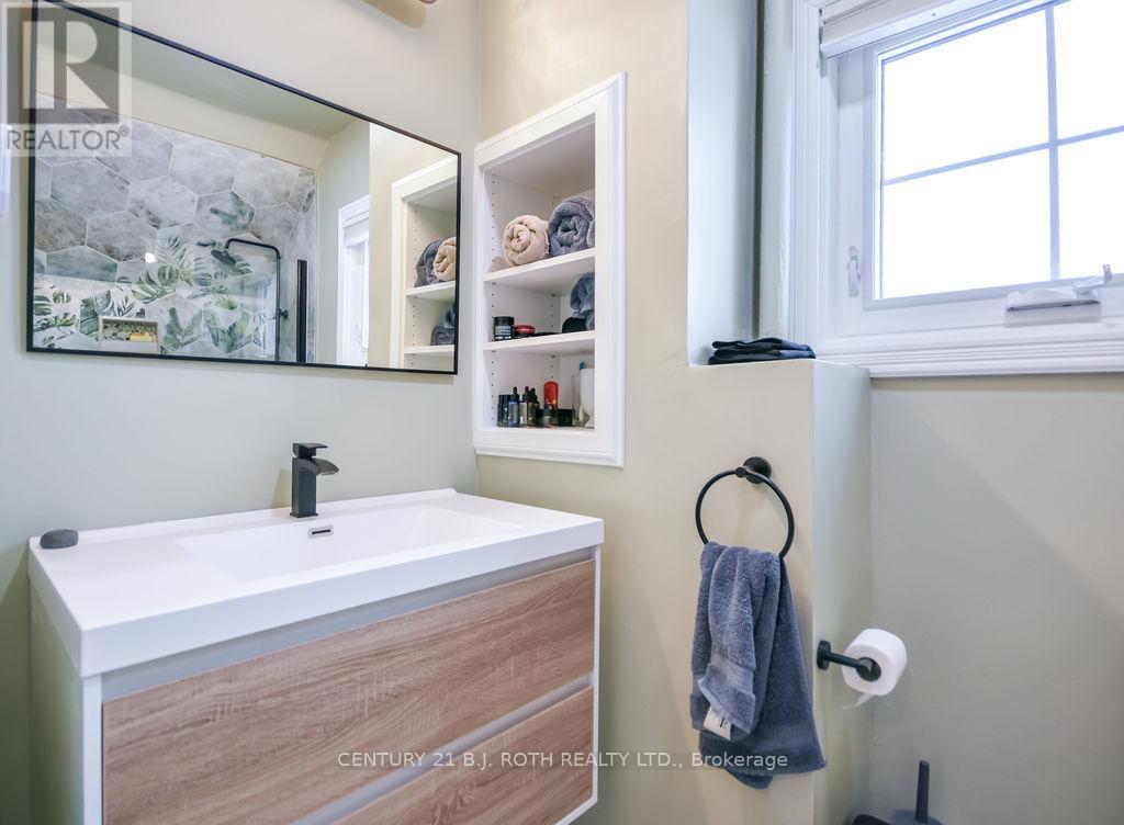 15 Stone Street, Springwater (Elmvale), Ontario  L0L 1P0 - Photo 27 - S12668696