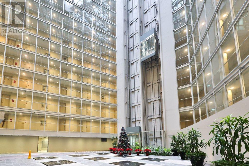 302 - 650 Queens Quay W, Toronto, Ontario  M5V 3N2 - Photo 20 - C12653250