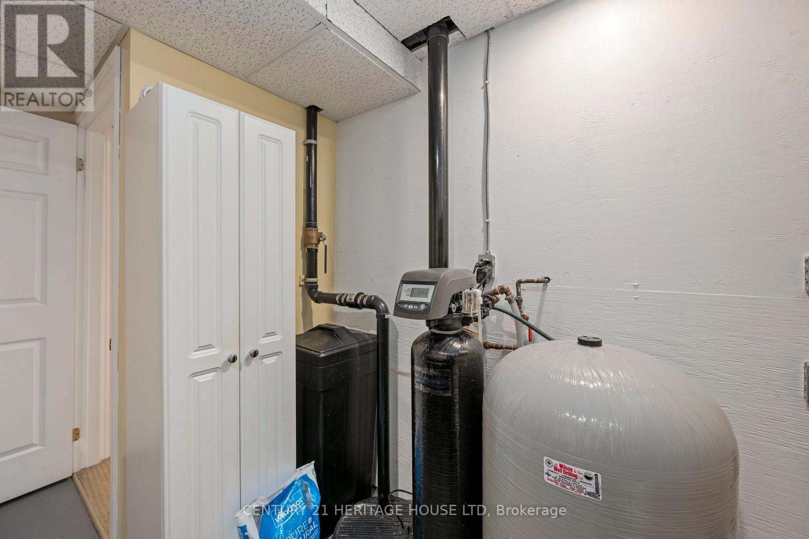 2720 Catherine Street, Thames Centre, Ontario  N0L 1G4 - Photo 25 - X12381177