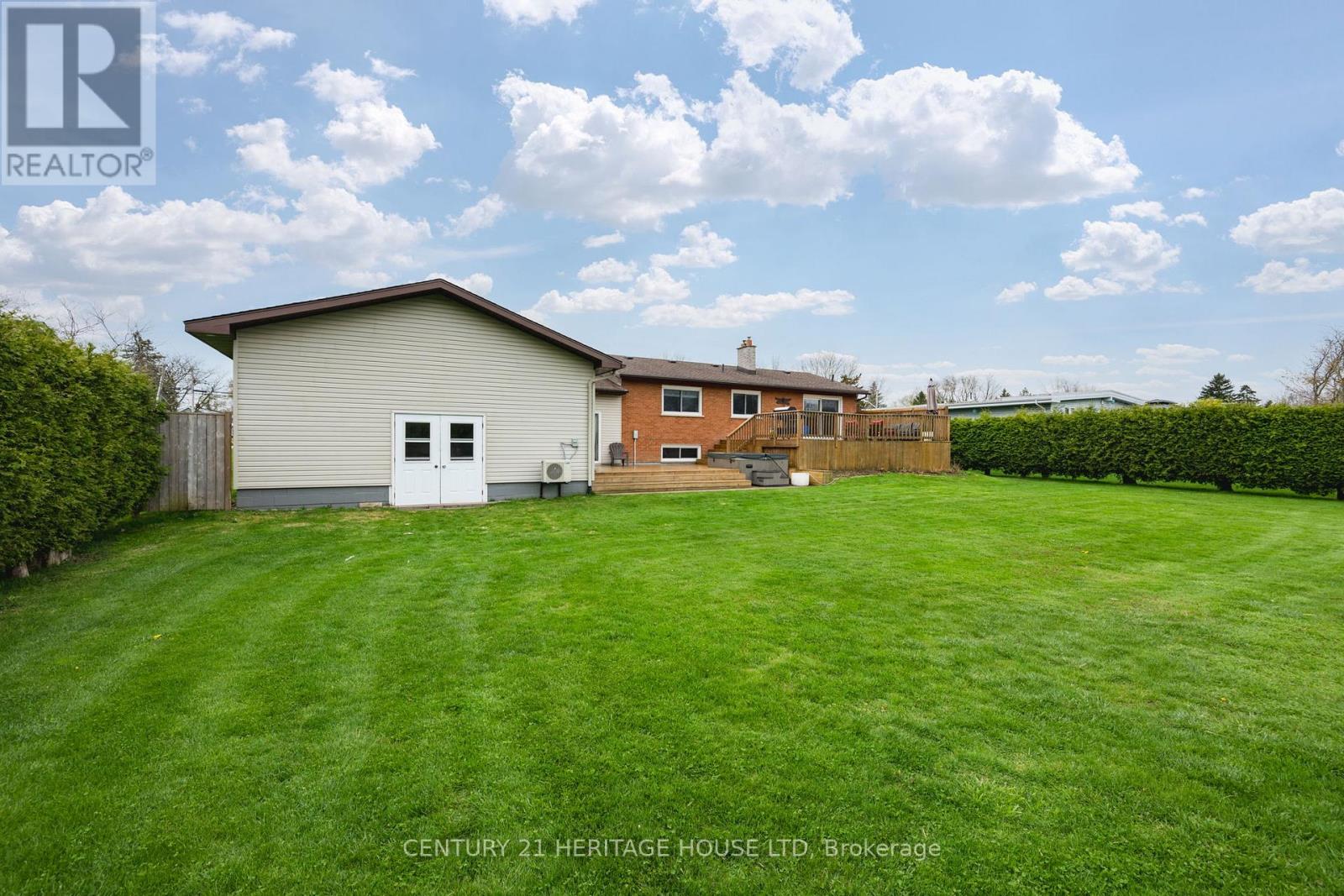 2720 Catherine Street, Thames Centre, Ontario  N0L 1G4 - Photo 35 - X12381177