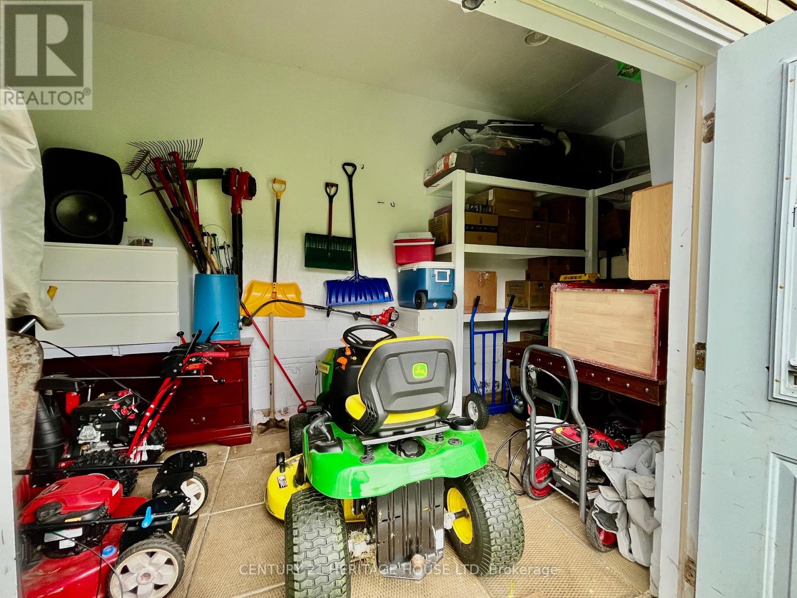 2720 Catherine Street, Thames Centre, Ontario  N0L 1G4 - Photo 46 - X12381177