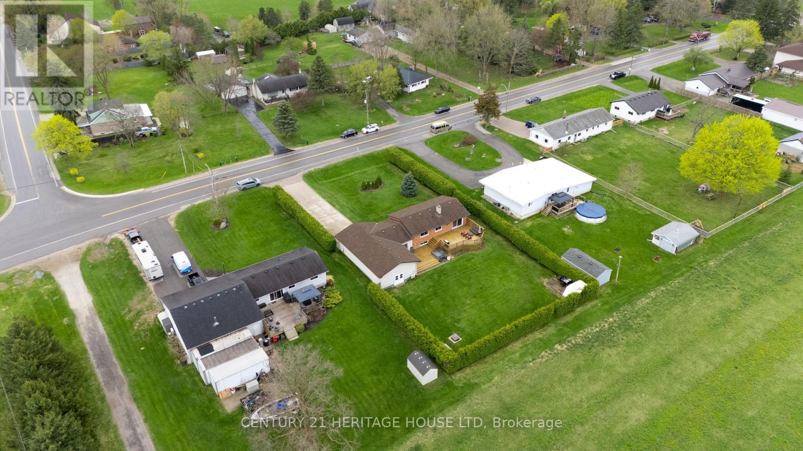 2720 Catherine Street, Thames Centre, Ontario  N0L 1G4 - Photo 41 - X12381177