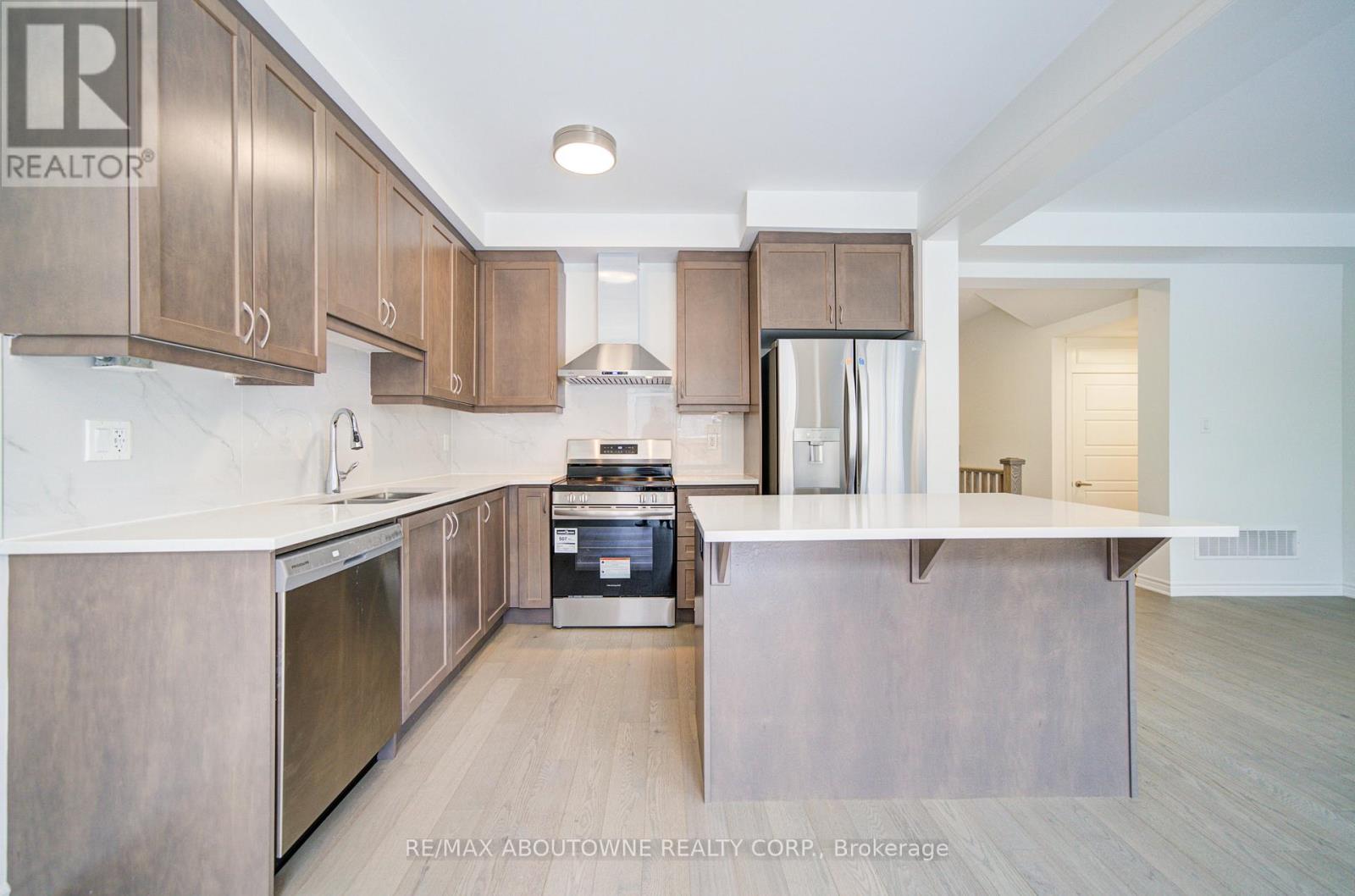 3028 Langdon Road, Oakville, Ontario  L6H 7Y5 - Photo 13 - W12665936