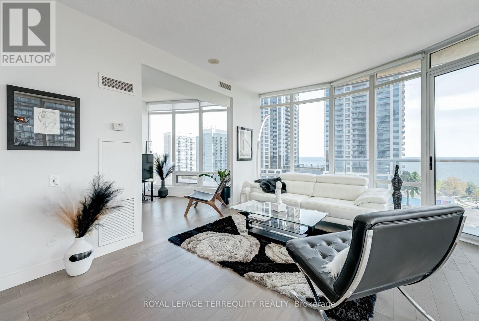 1210 - 15 Windermere Avenue, Toronto (High Park-Swansea), Ontario  M6S 5A2 - Photo 9 - W12668460