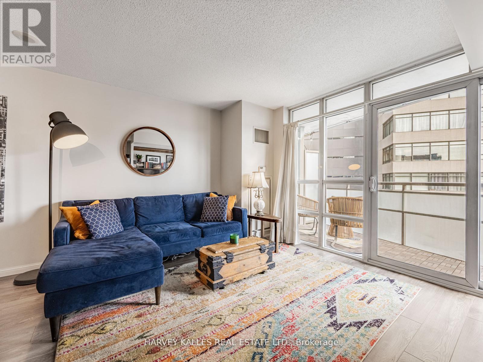 703 - 38 Joe Shuster Way, Toronto, Ontario  M6K 0A5 - Photo 13 - W12668504