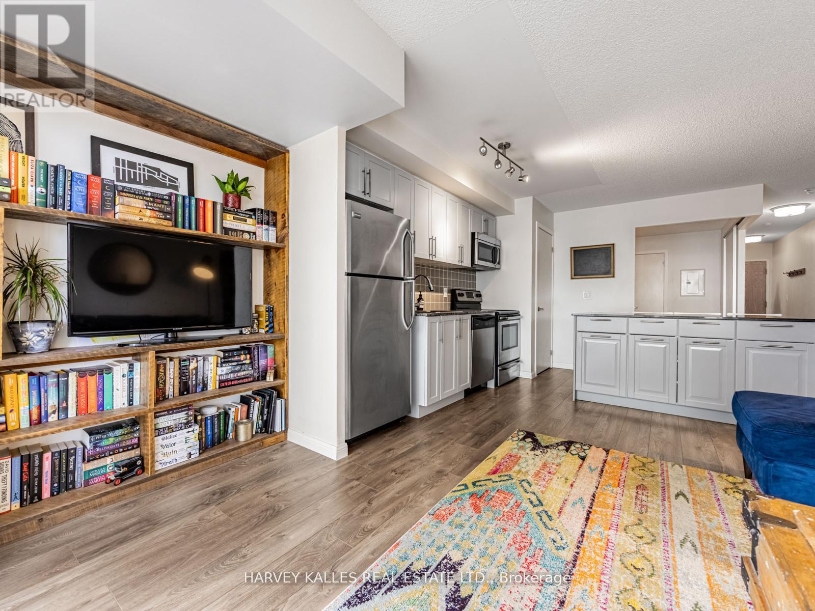 703 - 38 Joe Shuster Way, Toronto, Ontario  M6K 0A5 - Photo 15 - W12668504