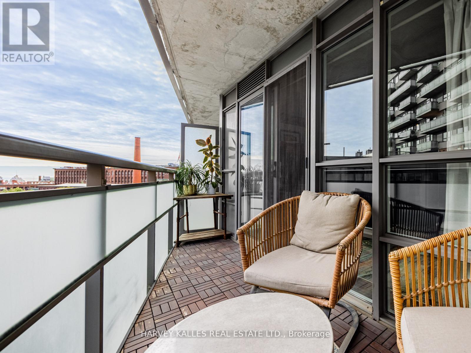 703 - 38 Joe Shuster Way, Toronto, Ontario  M6K 0A5 - Photo 24 - W12668504