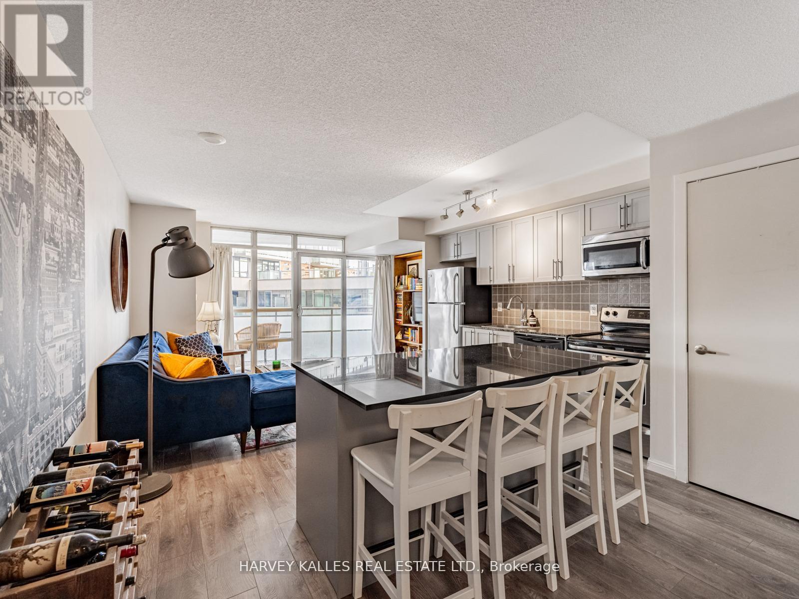 703 - 38 Joe Shuster Way, Toronto, Ontario  M6K 0A5 - Photo 4 - W12668504
