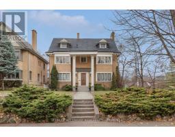 60 INDIAN GROVE, Toronto, Ontario