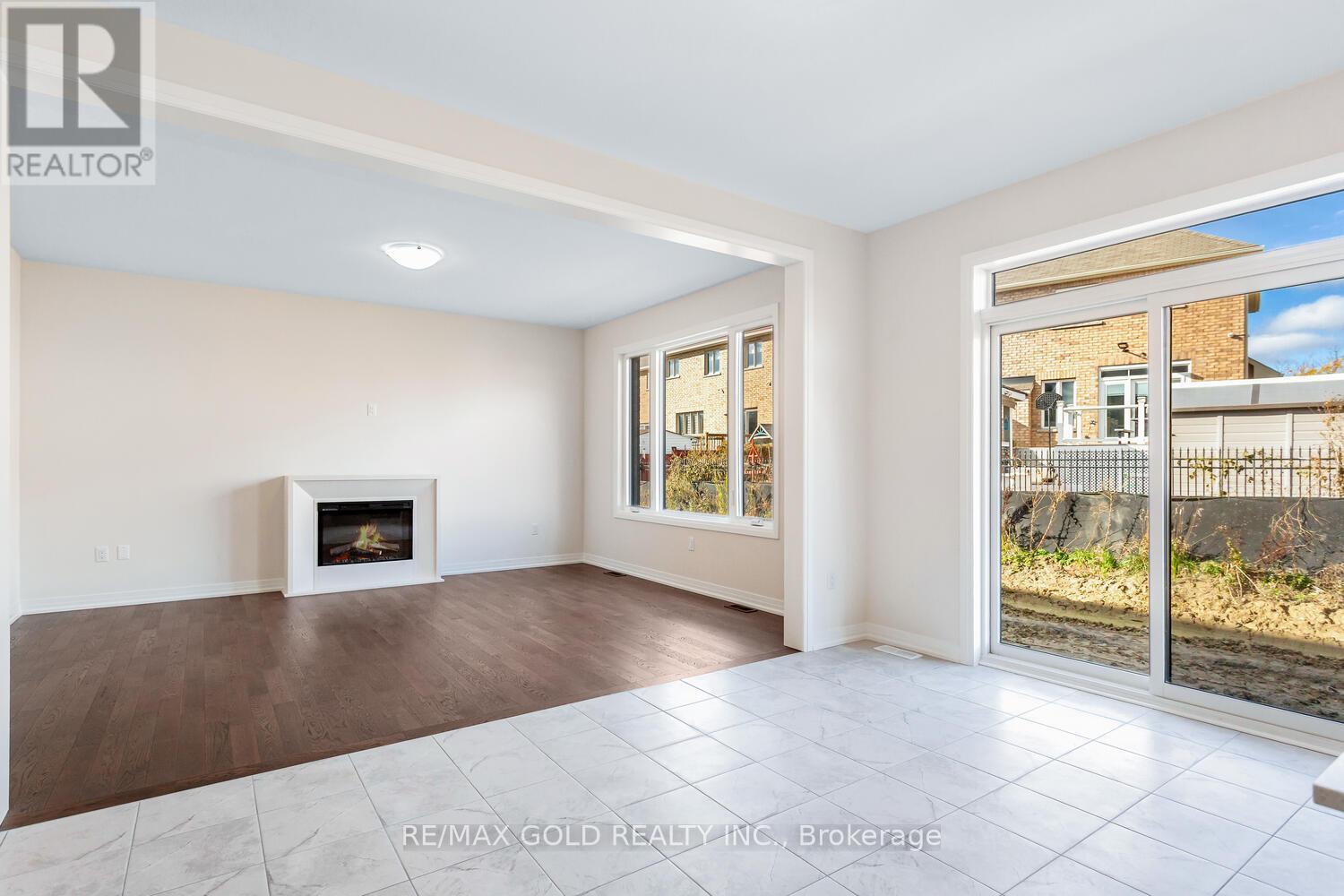 8 Boswell Drive, Brampton, Ontario  L6P 4R7 - Photo 21 - W12668534