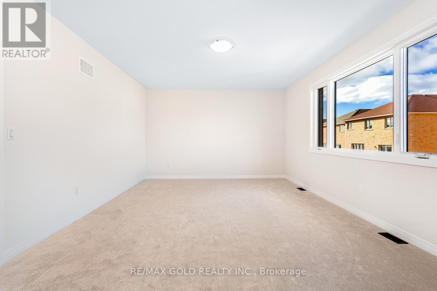 8 Boswell Drive, Brampton, Ontario  L6P 4R7 - Photo 25 - W12668534