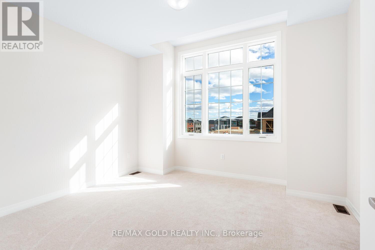 8 Boswell Drive, Brampton, Ontario  L6P 4R7 - Photo 27 - W12668534