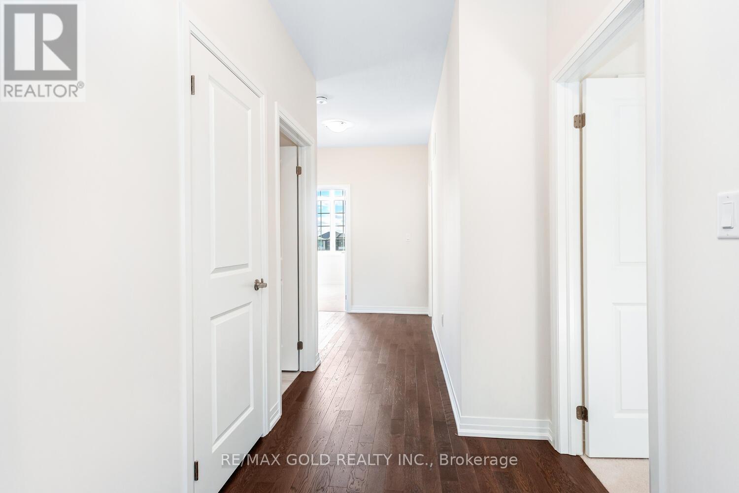 8 Boswell Drive, Brampton, Ontario  L6P 4R7 - Photo 28 - W12668534