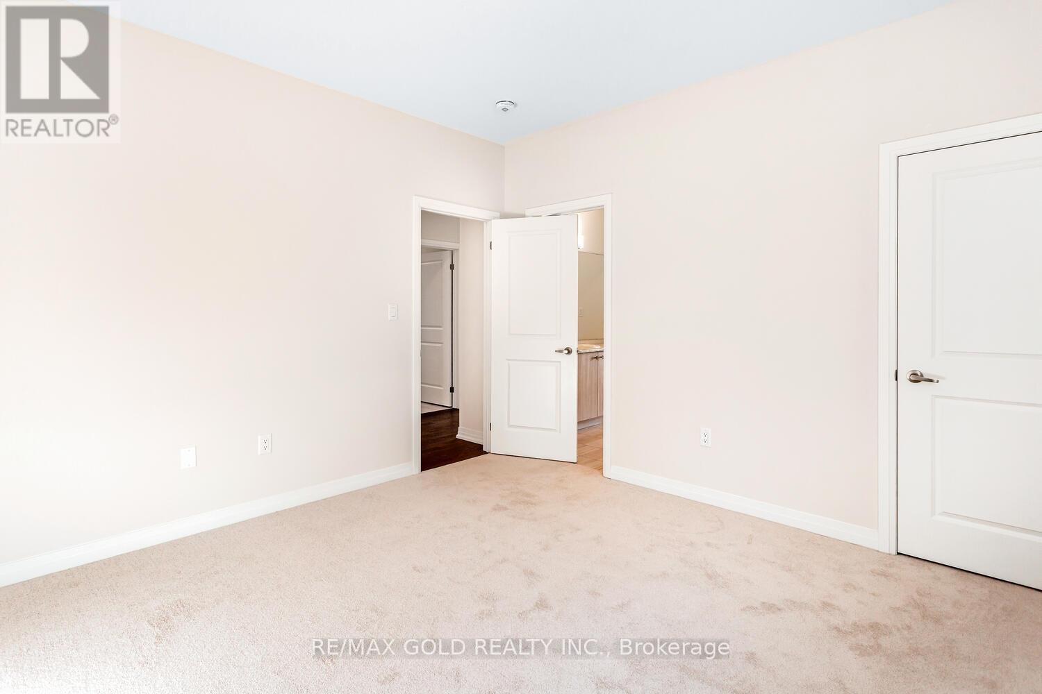 8 Boswell Drive, Brampton, Ontario  L6P 4R7 - Photo 35 - W12668534