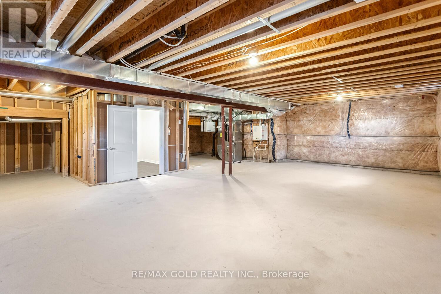 8 Boswell Drive, Brampton, Ontario  L6P 4R7 - Photo 38 - W12668534