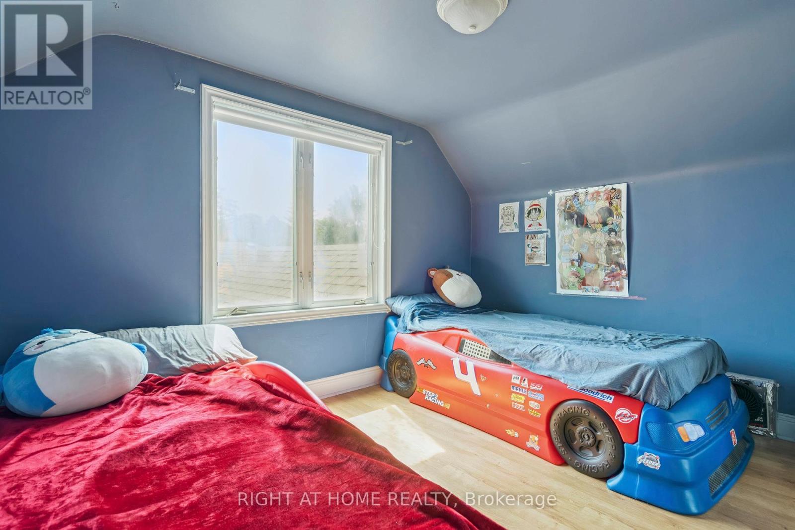 2343 Mountainside Drive, Burlington, Ontario  L7P 1C1 - Photo 23 - W12668544