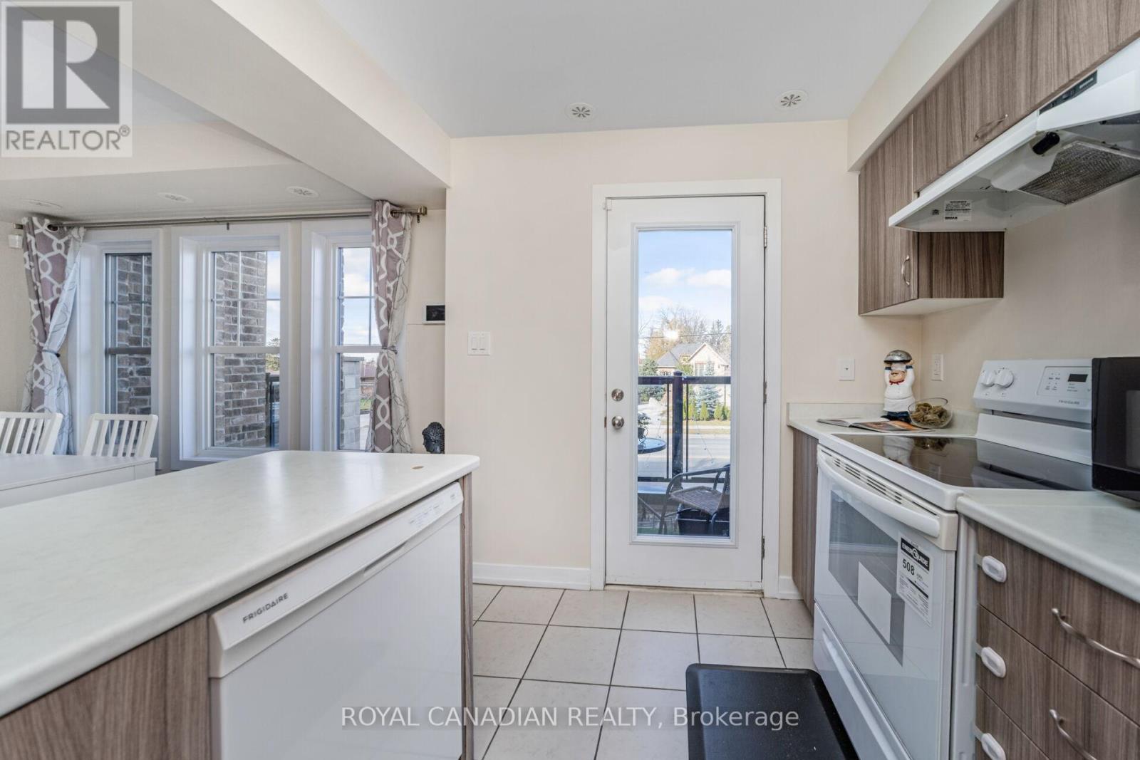 228 - 2355 Sheppard Avenue W, Toronto, Ontario  M9M 0E7 - Photo 16 - W12668598