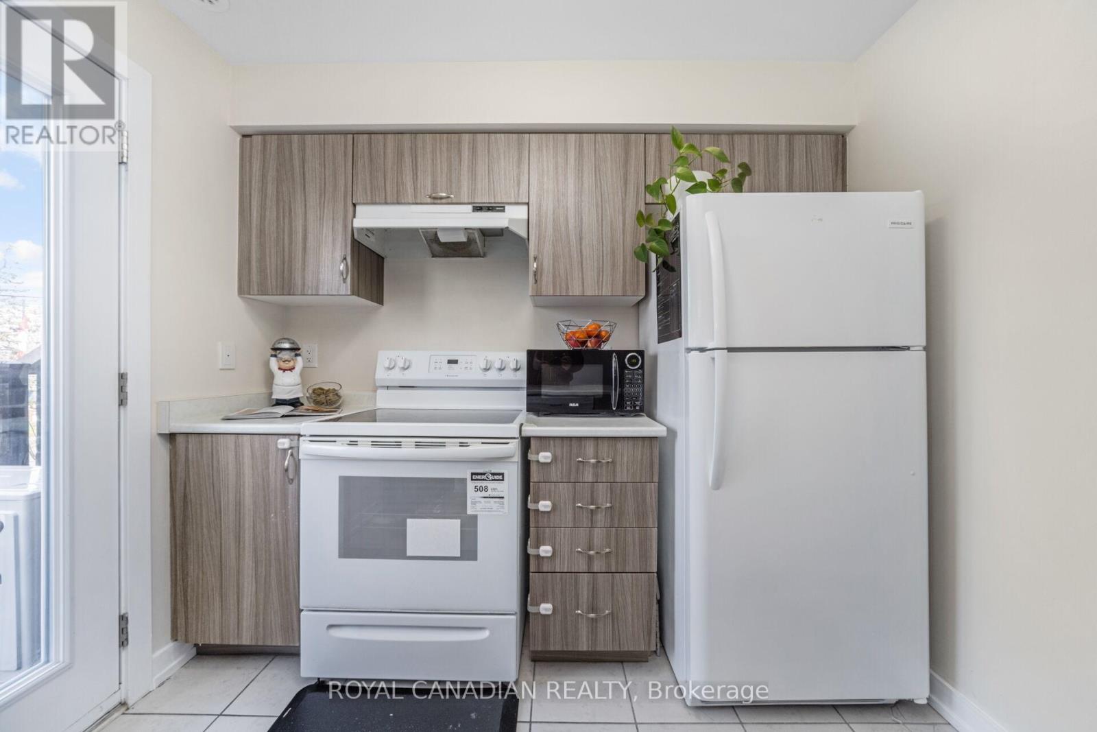 228 - 2355 Sheppard Avenue W, Toronto, Ontario  M9M 0E7 - Photo 17 - W12668598