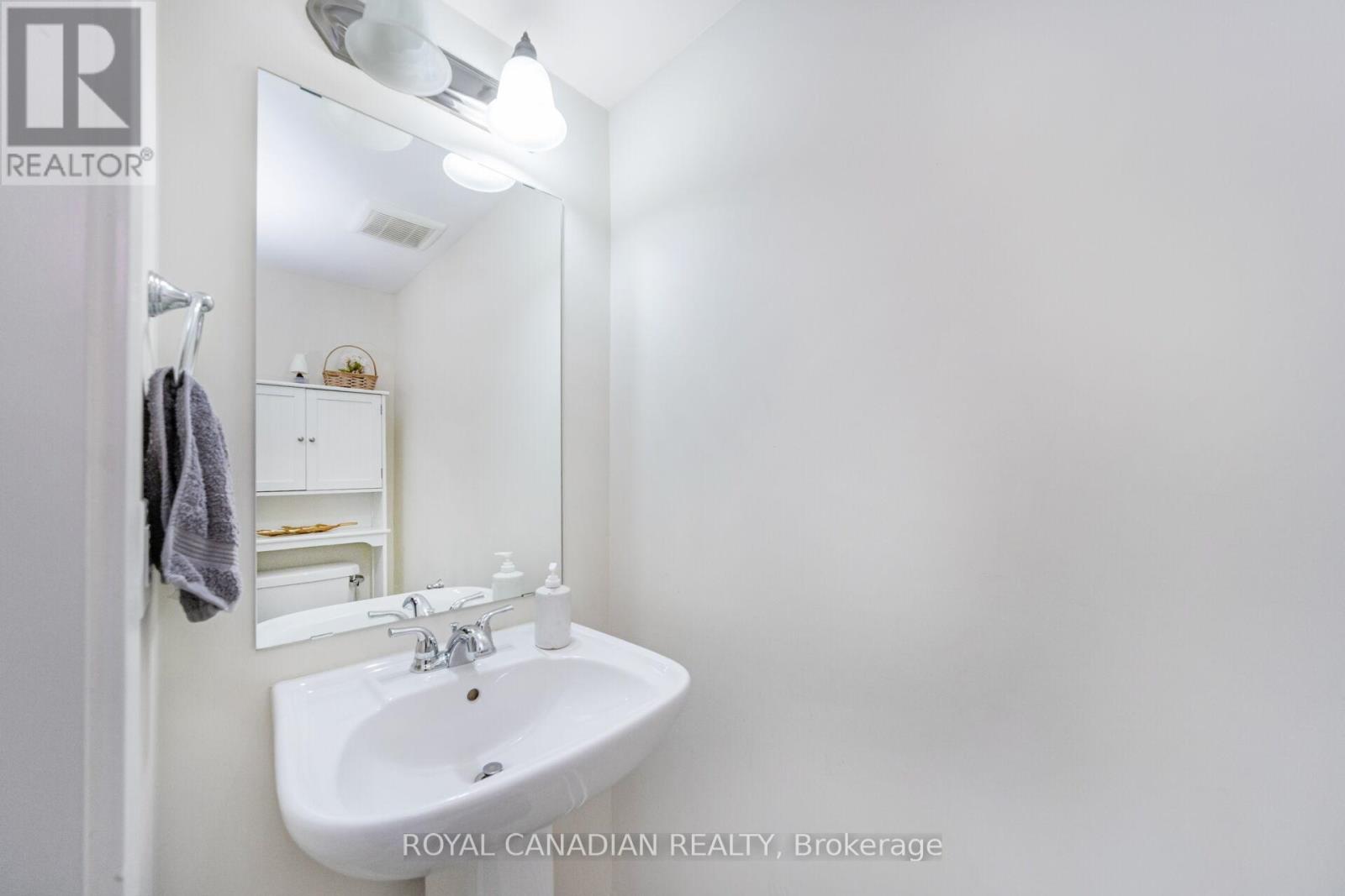 228 - 2355 Sheppard Avenue W, Toronto, Ontario  M9M 0E7 - Photo 23 - W12668598