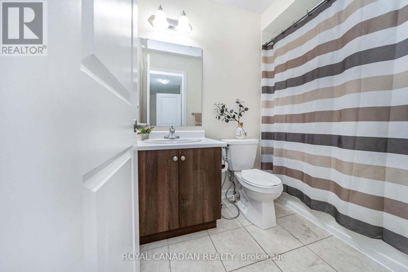 228 - 2355 Sheppard Avenue W, Toronto, Ontario  M9M 0E7 - Photo 33 - W12668598