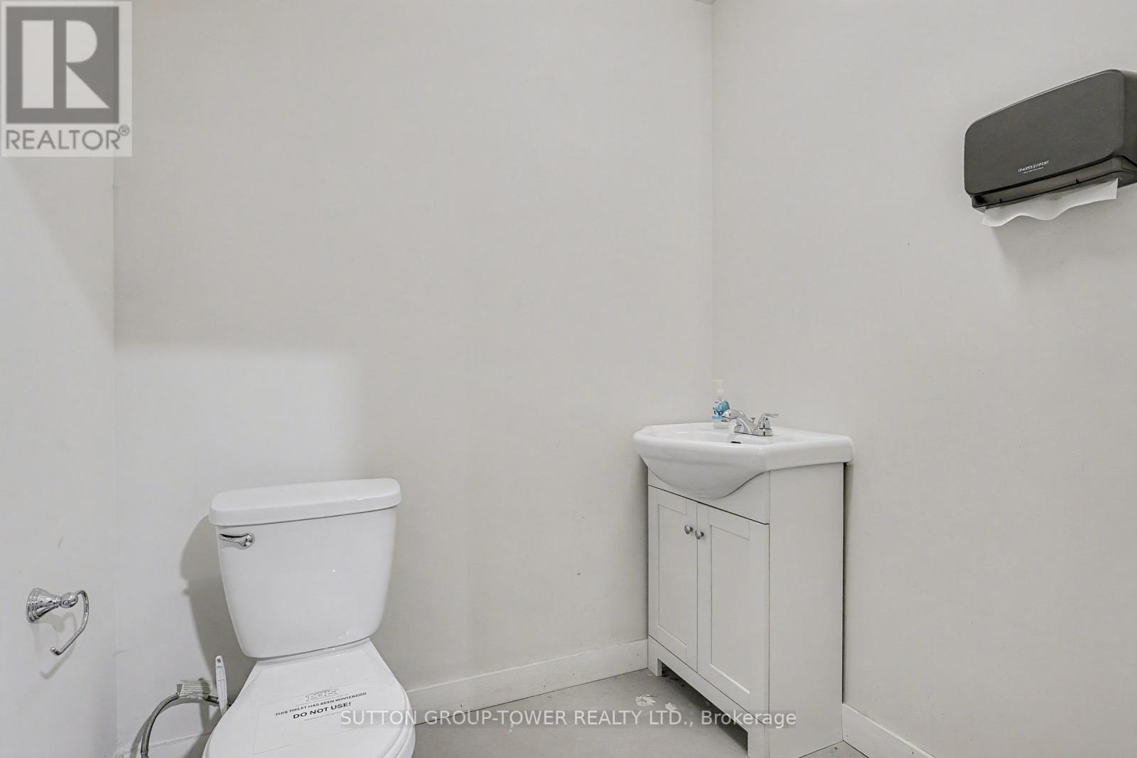 33 - 5250 Solar Drive, Mississauga, Ontario  L4W 5M8 - Photo 11 - W12668612