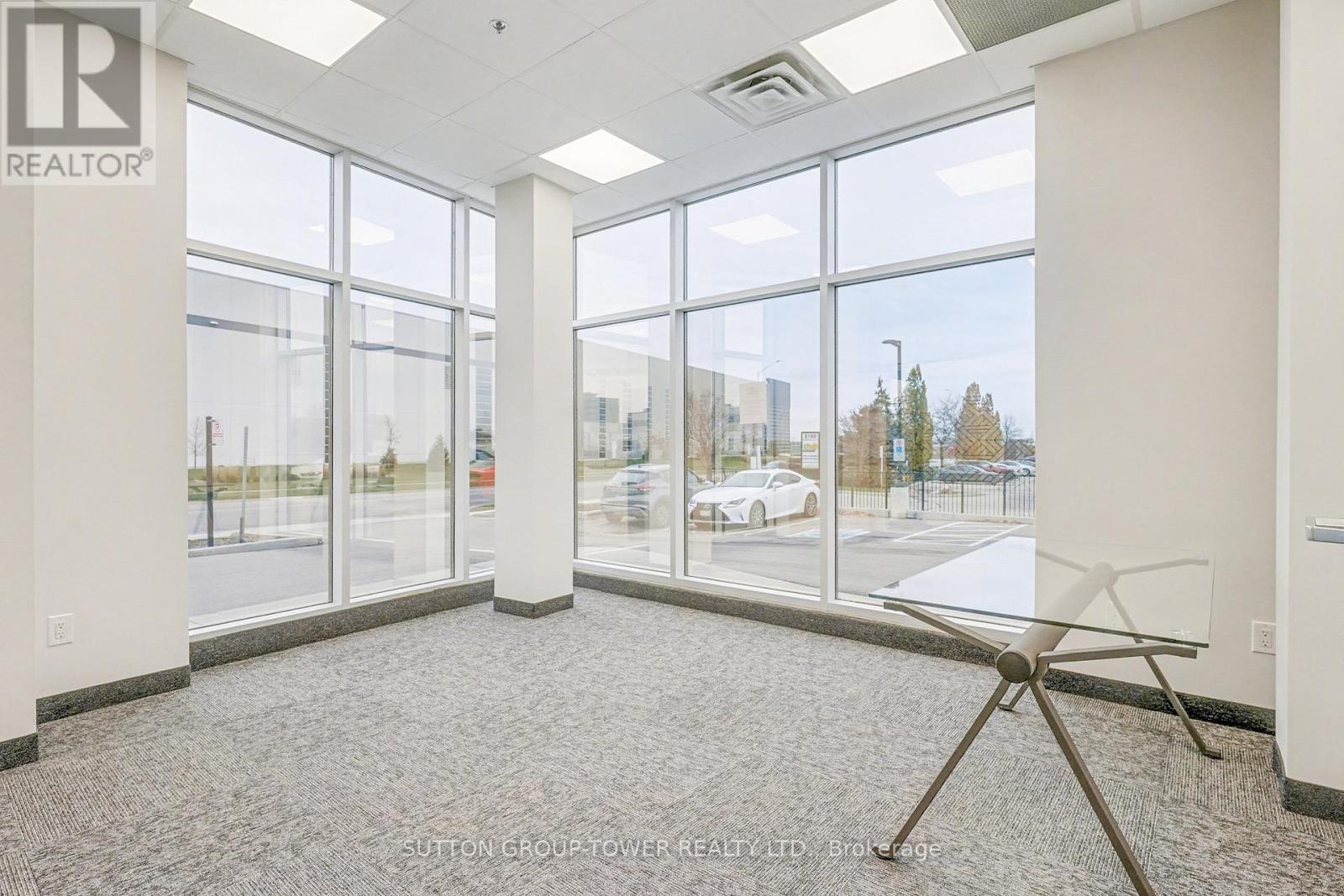 33 - 5250 Solar Drive, Mississauga, Ontario  L4W 5M8 - Photo 5 - W12668612