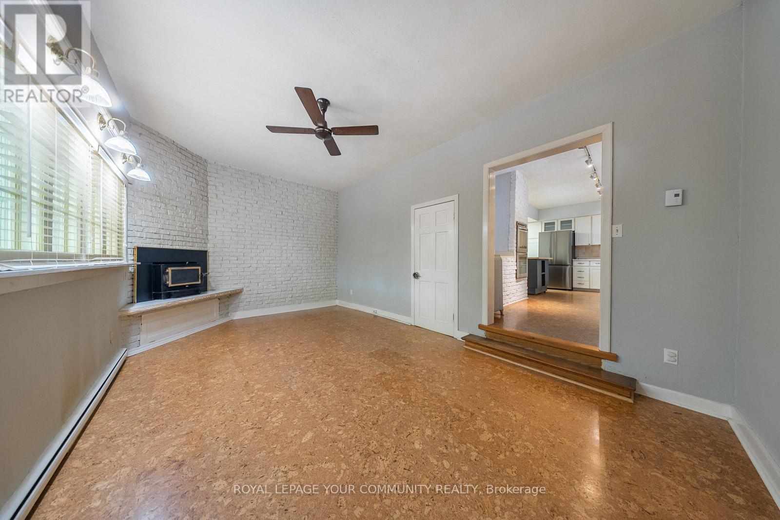 1173 Queen Victoria Avenue, Mississauga, Ontario  L5H 3H2 - Photo 30 - W12668654