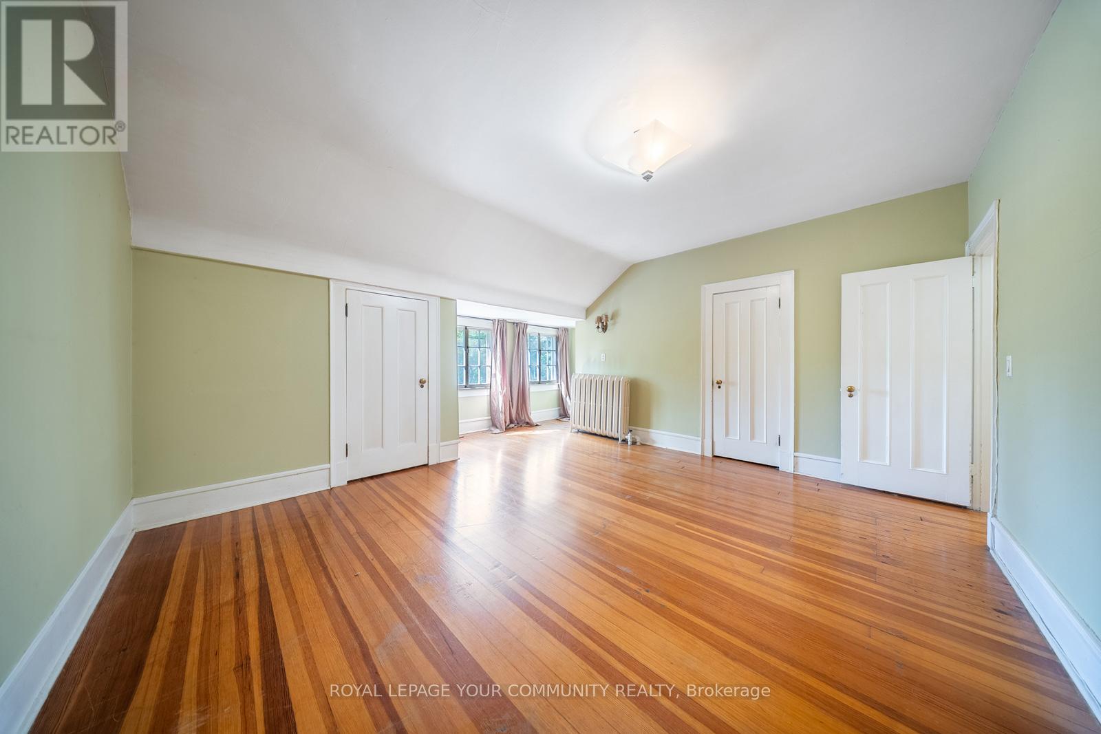 1173 Queen Victoria Avenue, Mississauga, Ontario  L5H 3H2 - Photo 35 - W12668654