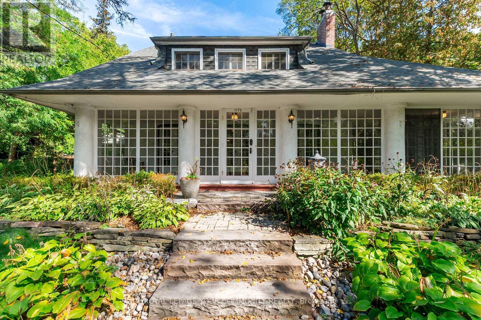 1173 Queen Victoria Avenue, Mississauga, Ontario  L5H 3H2 - Photo 5 - W12668654