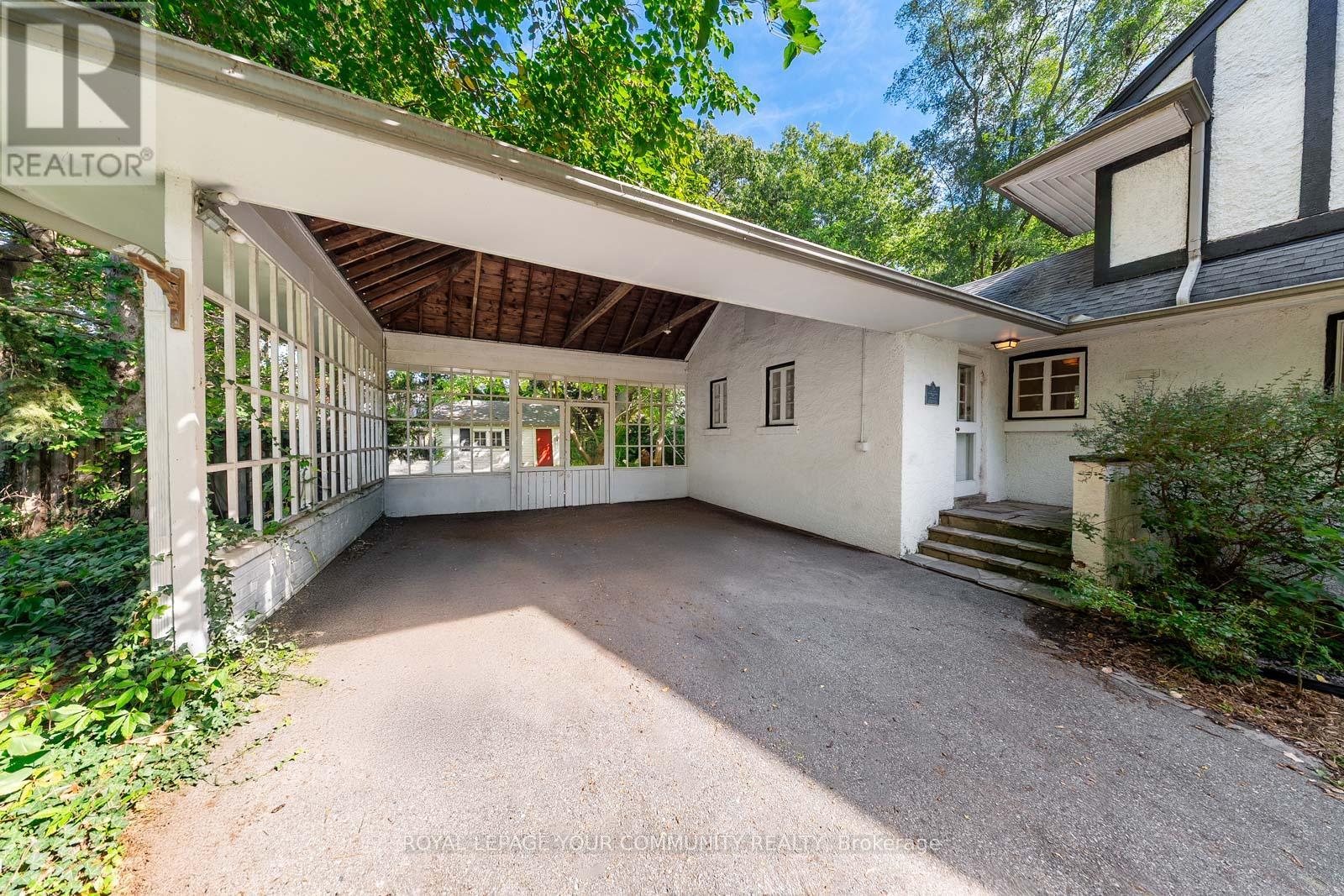 1173 Queen Victoria Avenue, Mississauga, Ontario  L5H 3H2 - Photo 7 - W12668654