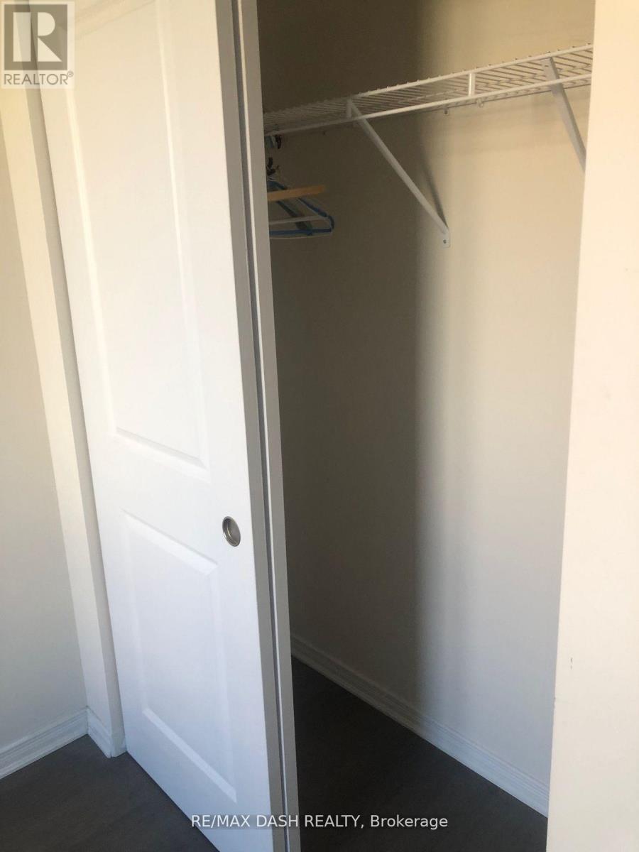 306 - 1130 Briar Hill Avenue, Toronto, Ontario  M6B 0A9 - Photo 5 - W12668706