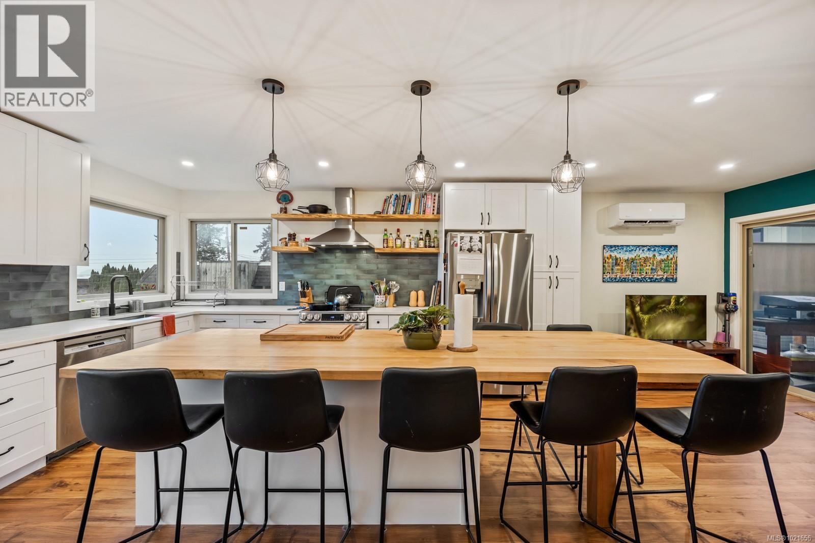 4589 Kilmarnock Dr, Courtenay, British Columbia