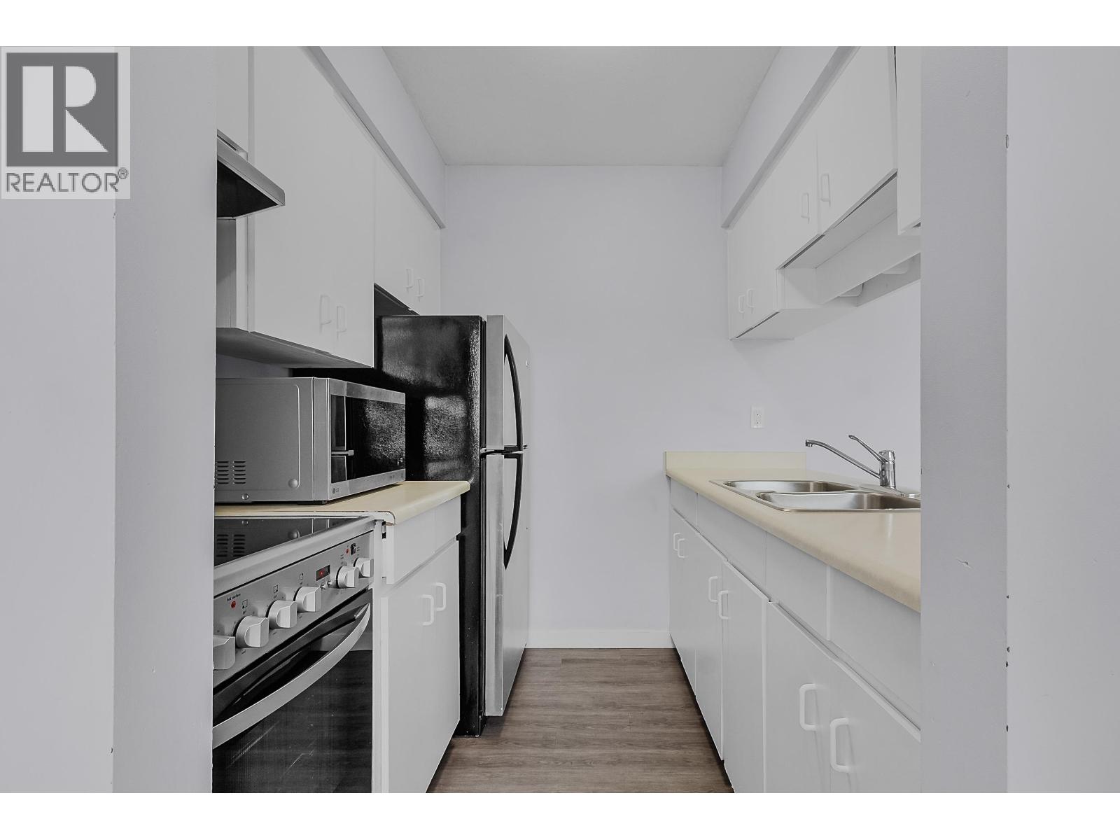 303 458 E 44th Avenue, Vancouver, British Columbia  V5W 1W3 - Photo 12 - R3076258