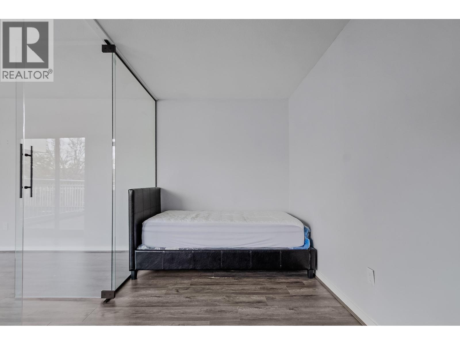 303 458 E 44th Avenue, Vancouver, British Columbia  V5W 1W3 - Photo 20 - R3076258